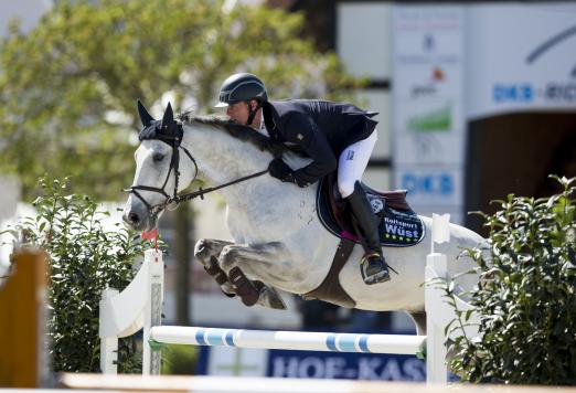 Foto: Feliß Haßmann (GER) & SL Brazonado holten den Sieg im CSI4*-Einlaufspringen - Fotograf: Stefan Lafrentz