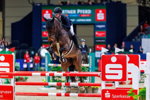 Foto: Charleen Steinke und Kenia gewannen das Finale im PARTNER PFERD Junior Cup 2026 - Fotograf: Sportfotos-Lafrentz.de
