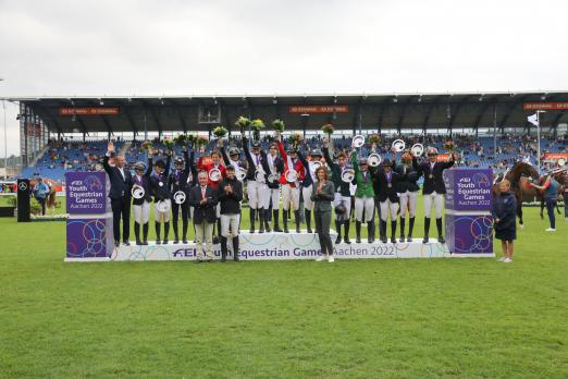 Foto: Dank der von Holger Hetzel organisierten Pferde sowie deren großzügigen Besitzer waren die Teilnehmer der Youth Equestrian Games beim CHIO in Aachen perfekt beritten - Fotograf: Strauch