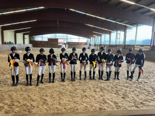 Foto: Sieger und Platzierte vom Wochenende in Achern - Fotograf: Rübel