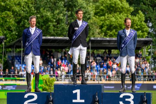 Foto: Das Podium des Logines Global Champions Tour Grand Prix of Riesenbeck 2026 - Fotograf: Equitaris
