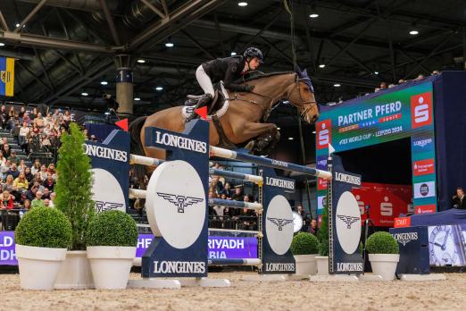 Foto: Sieg im Championat von Leipzig für Kendra Claricia Brinkop und Do it Easy - Fotograf: Sportfotos-Lafrentz.de