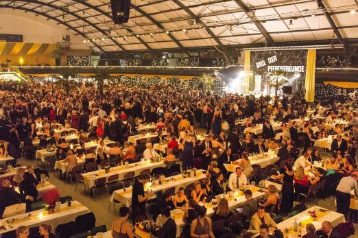 Foto: Impression vom Ball der Pferdefreunde in den Holstenhallen Neumünster - Fotograf: Sandra Klink 