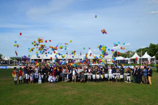 Foto: Ballons fliegen - Fotograf: German Friendships/ Julia Koch