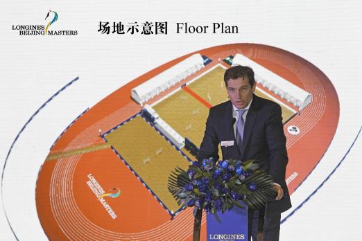 Foto: Michael Mronz bei der Vorstellung des Turniers im Rahmen einer Pressekonferenz in Peking - Fotograf: Longines Beijing Equestrian Masters