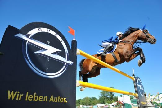 Foto: Was für eine Leistung! Natalia Belova holt sich den OPELK Grand Prix Sieg MAGNA RACINO! - Fotograf: Hervé Bonnaud