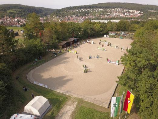 Foto: Die Anlage des Reitverein Reichenbach/Fils-Hochdorf e.V. aus der Vogelperspektive - Fotograf: Reitverein Reichenbach/Fils-Hochdorf e.V.