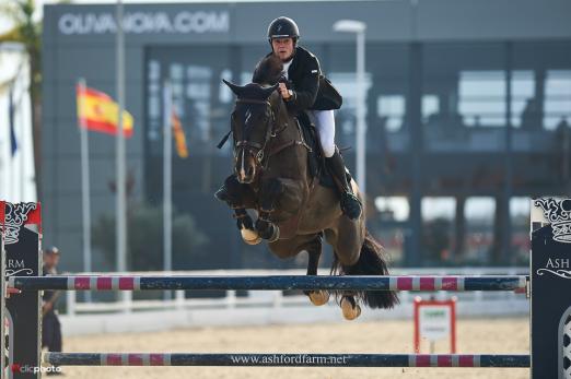Foto: Constant van Paesschen gewinnt das Weltranglistenspringen - Fotograf: 1clickfoto.com