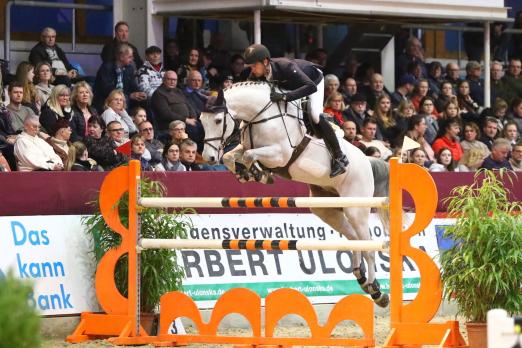 Foto: Gäste aus rund zehn Nationen treffen beim 24. CSI Neustadt-Dosse & Schaufenster der Besten auf Brandenburgs junge Talente. Auch Rene Dittmer zählte bereits zu den CSI-Teilnehmern - Fotograf: Brit Placzek