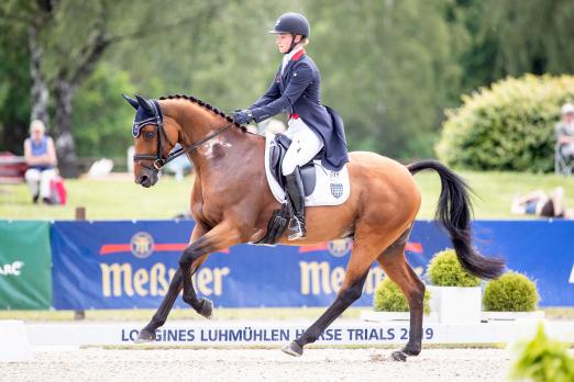Foto: Julia Krajewski/Samourai du Thot - Fotograf: Thomas Ix