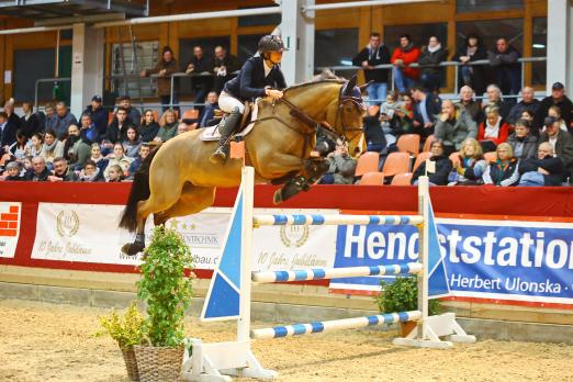 Foto: Erneut beim CSI Neustadt-Dosse - die Derby-Zweite Caroline Rehoff Pedersen aus Dänemark - hier mit Doolys- Fotograf: B. Placzek