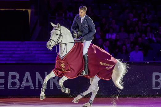 Foto: Con Spirit zum Master Hengst 2019 gekürt bei den Stuttgart German Masters - Fotograf: Stefan Lafrentz