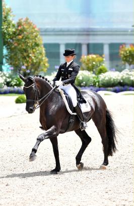 Foto: Dorothee Schneider mit Diva Royal in Aachen - Fotograf: Dr. Tanja Becker