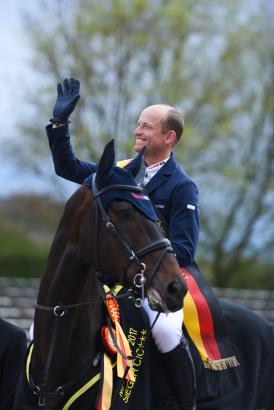 Foto: Er hat es schon wieder getan: Michael Jung siegt im CIC3*. Fotograf: Thomas Hartig/equistock.de