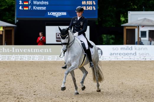 Foto: Derbysieger von 2019 Frederic Wanders (GER) gewinnt mit Hot Hit die Entscheidung fürs Finale - Fotograf: Thomas Hellmann