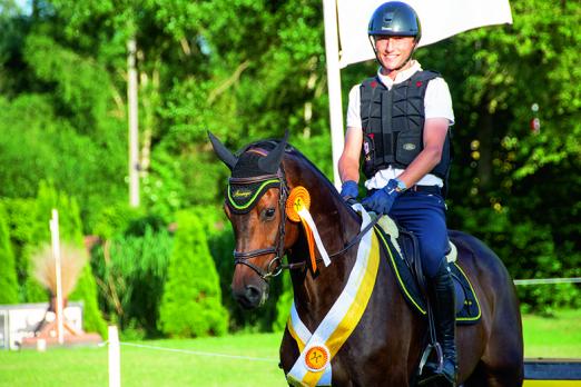 Foto: Wer tritt die Nachfolge von Dexter FRH und Calvin Böckmann an, die im vergangenen Jahr Hannoveraner Champion der Sechsjährigen wurden? - Fotograf: Hannoveraner Verband