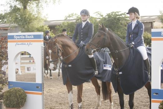 Foto: Abteilungssiegerinnen der Sparda-Bank Trophy in Böbs - Fotograf: Sebastian Haas