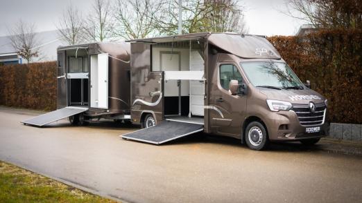 Foto: Der 2 Ride Compactlight von Dickenherr Trucks & Trailers - Fotograf: Dickenherr Trucks & Trailers