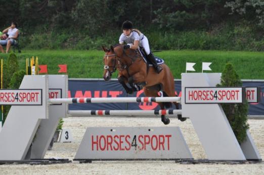 Foto: Siegerin der Junioren Tour Melanie Buchner - Fotograf: v-media.at 