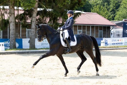 Foto: Don Domingo und Finnlands Emma Kanerva sicherten sich in Bettenrode die Finalqualifikation zum NÜRNBERGER BURG-POKAL - Fotograf: Thomas Hellmann