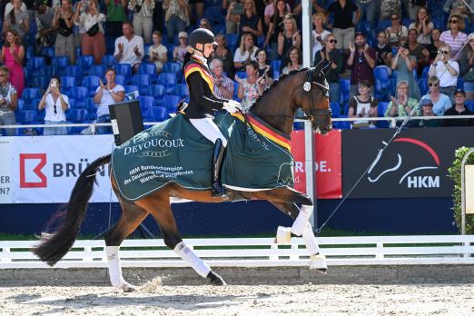 Foto: Mit Felice FRH hat Greta Heemsoth im vergangenen Jahr das Bundeschampionat gewonnen - Fotograf: Hannoveraner Verband