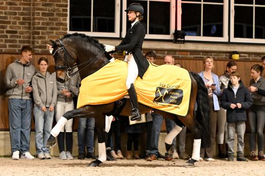 Foto: For Dance wurde mit dem Grande-Preis 2026 ausgezeichnet - Fotograf: Beelitz Foto: For Dance wurde mit dem Grande-Preis 2026 ausgezeichnet - Fotograf: Beelitz