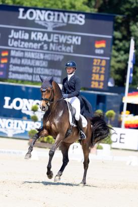 Foto: Julia Krajewski mit Uelzener’s Nickel - Fotograf: TGL / Thomas Ix