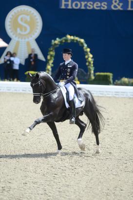 Foto: Matthias Alexander Rath mit Totilas - Fotograf: Karl-Heinz Frieler