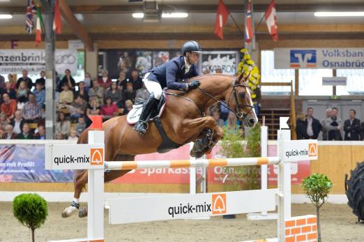 Foto: Der erste Sieg in Rulle gelang Johannes Ehning mit Salvador - Fotograf: Frieler