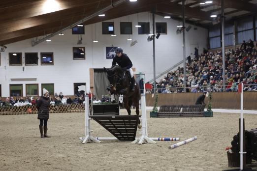 Foto: Impression des Trainings über Geländehindernisse - Fotograf: Photo Rocket aus Elmshorn