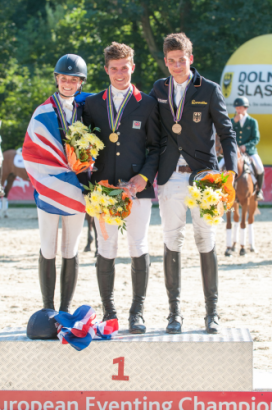 Individual medallists (L to R) Great Britain’s Sophie Beaty (silver), Great Britain’s Will Furlong (gold) and Germany’s Christoph Wahler (bronze). (FEI/Leszek Wójcik) 