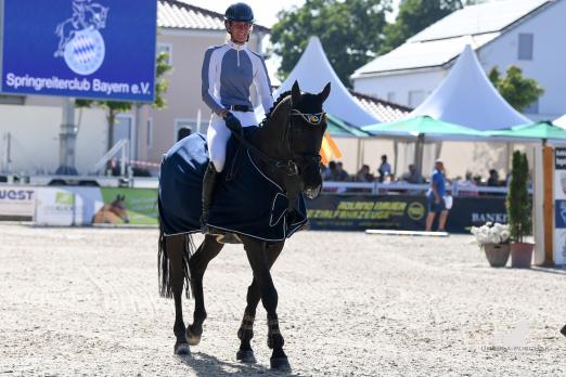 Foto: Die Siegerin des Vorjahres in Ingolstadt-Hagau, Anna Ortmann - Fotograf: Ursula Puschak