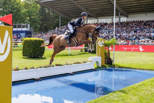 Foto: Dieses Jahr feiert der zweimalige Derbysieger, Marvin Jüngel, am Derby-Sonntag seinen 24. Geburtstag und natürlich bringt er wieder seine zweimalige Derbysiegerin mit, Balou’s Erbin - Fotograf: sportfotos-lafrentz.de