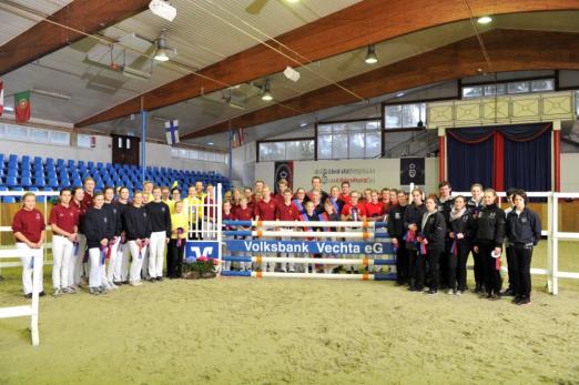 Foto: Neun Jungzüchtermannschaften aus ganz Deutschland bereicherten den Tag des Freispringens in Vechta. - Fotograf: Fotograf: Beelitz