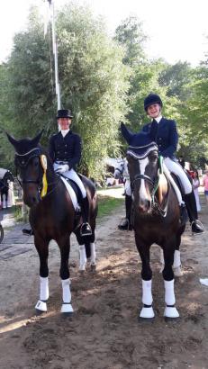 Foto: Sabine Klenk/Friedolin und Karla Knop/Feriano (rechts) bei der Siegerehrung der Inter I am Samstag in Heroldsberg- Fotograf: privat