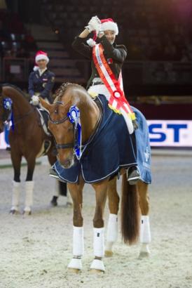 Foto: Marcela Krinke-Susmelj feierte im Nürnberger Grand Prix Special einen fulminanten Sieg - Fotograf: Nini Schäbel
