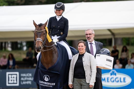 Foto: In München holten sich Laura Strobel und Alvarinho GV die Qualifikation für das Finale des NÜRNBERGER BURG-POKALs - Fotograf: Marja Elisat
