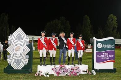 Foto: Das siegreiche Team aus Belgien - Fotograf: FEI/Nuno Pragana