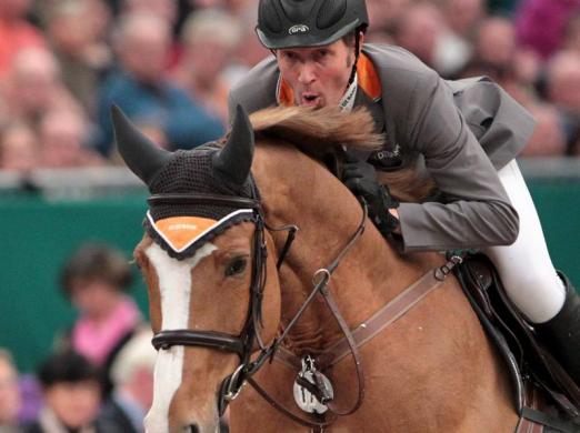 Foto: Ludger Beerbaum gewann mit Gotha den Großen Preis. - Fotograf: Jan Woitas - dpa