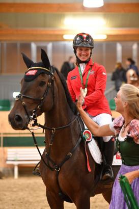Foto: Grand Prix-Siegerin Jörne Sprehe und Stakki´s Jumper - Fotograf: Horse Sports Photo