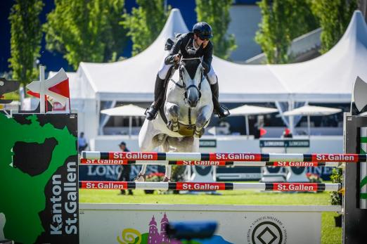Foto: Marcel Marschall/Fenia van Klapscheut - Fotograf: CSIO St. Gallen