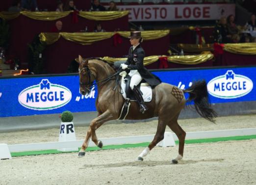 Foto: Dressurqueen Vici! Victoria Max-Theurer gewinnt den CDI5* Meggle Grand Prix Freestyle! - Fotograf: Nini Schäbel