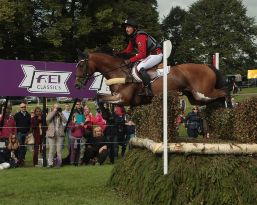 Michael Jung (GER), reigning Olympic and European champion, is aiming to add Les 4 Etoiles de Pau, first leg of the FEI Classics™ 2015/2016 season, to his trophy cupboard (he is pictured here at the Burghley leg, which he won, of the 2014/2015 series). (Trevor Meeks/FEI) 