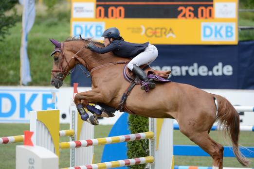 Foto: Silver-Tour-Siegerin Mynou Diederichsmeier mit der Stute Atout G. - Fotograf: Urhebers Karl-Heinz Frieler 