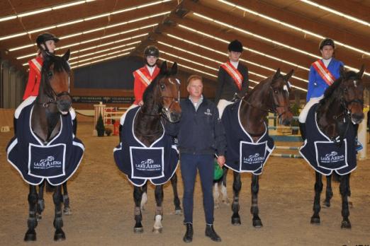 Foto: siegreichen Team „Österreich I“ mit Equipe-Chef Anton Martin Bauer - Fotograf: sIBIL sLEJKO