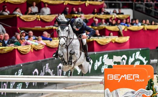 Foto: Andrzej Oplatek und Stakkatan auf dem Weg zum Sieg im Stall Römerhof Championat - Fotograf: © Daniel Kaiser