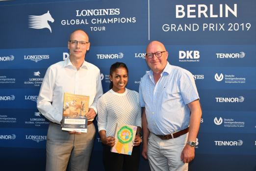 Foto: Henrik Hundertmark (DKB) ; Mathilda Karlsson und Volker Wulff freuen sich - Fotograf: Björn Schroeder