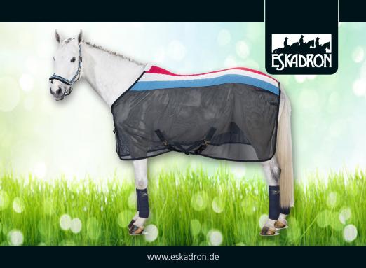 Foto: Fliegendecker „Pro Cover“ - Fotograf: ESKADRON