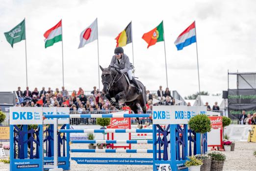 Foto: Philipp Weishaupt gewinnt den Großen Preis der Deutschen Kreditbank AG mit Lady Concern Du Rezidal - Fotograf: Pauline Ullmann-Davis Foto: Philipp Weishaupt gewinnt den Großen Preis der Deutschen Kreditbank AG mit Lady Concern Du Rezidal - Fotograf: Pauline Ullmann-Davis