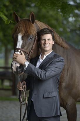 Foto: Pedro Veniss mit "Quabri de l'Isle" - Fotograf: Rolex Grand Slam of Show Jumping/Holger Schupp